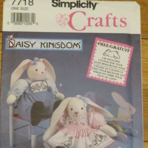 SIMPLICITY Sitting Bunny & Clothes 12" Tall (#903) - Picture 1 of 2